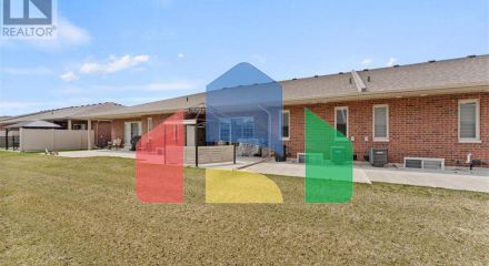 Residential - Single Family Home - Windsor, Canada - Canada