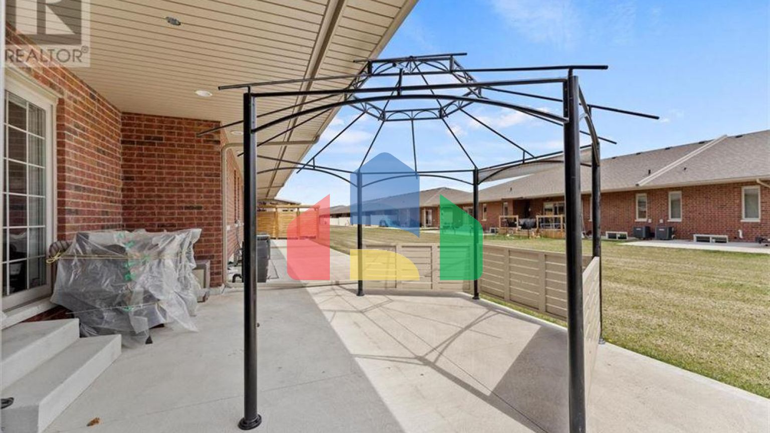 Residential - Single Family Home - Windsor, Canada - Canada