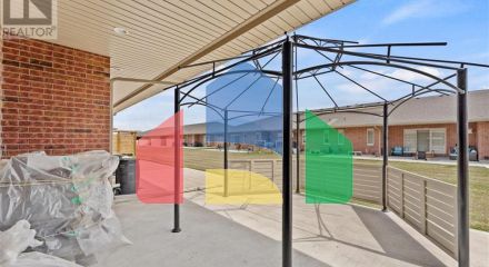 Residential - Single Family Home - Windsor, Canada - Canada