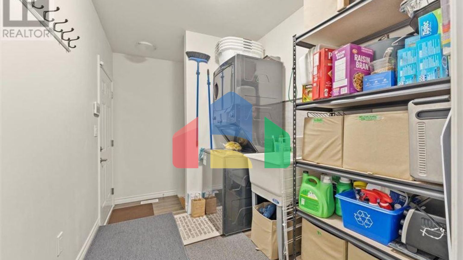 Residential - Single Family Home - Windsor, Canada - Canada