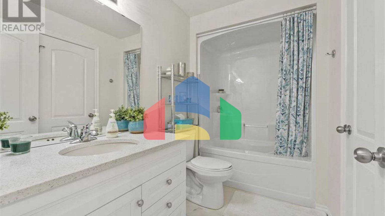 Residential - Single Family Home - Windsor, Canada - Canada