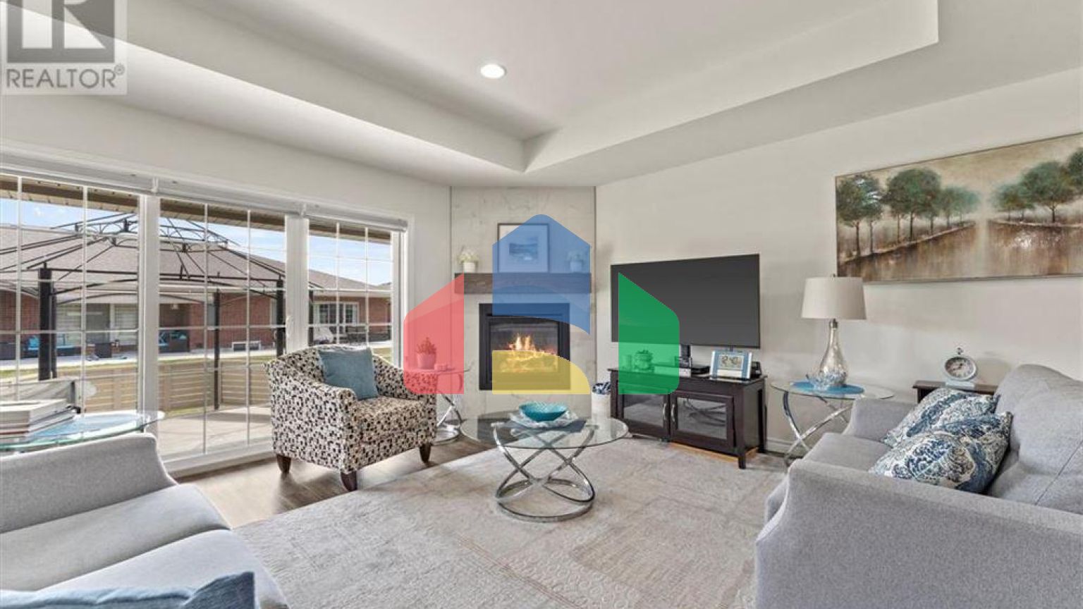 Residential - Single Family Home - Windsor, Canada - Canada