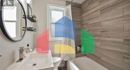 Residential - Single Family Home - Windsor, Canada - Canada