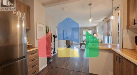 Residential - Single Family Home - Windsor, Canada - Canada