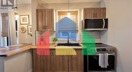 Residential - Single Family Home - Windsor, Canada - Canada