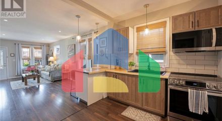 Residential - Single Family Home - Windsor, Canada - Canada