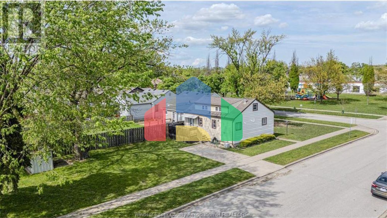 Residential - Single Family Home - Windsor, Canada - Canada