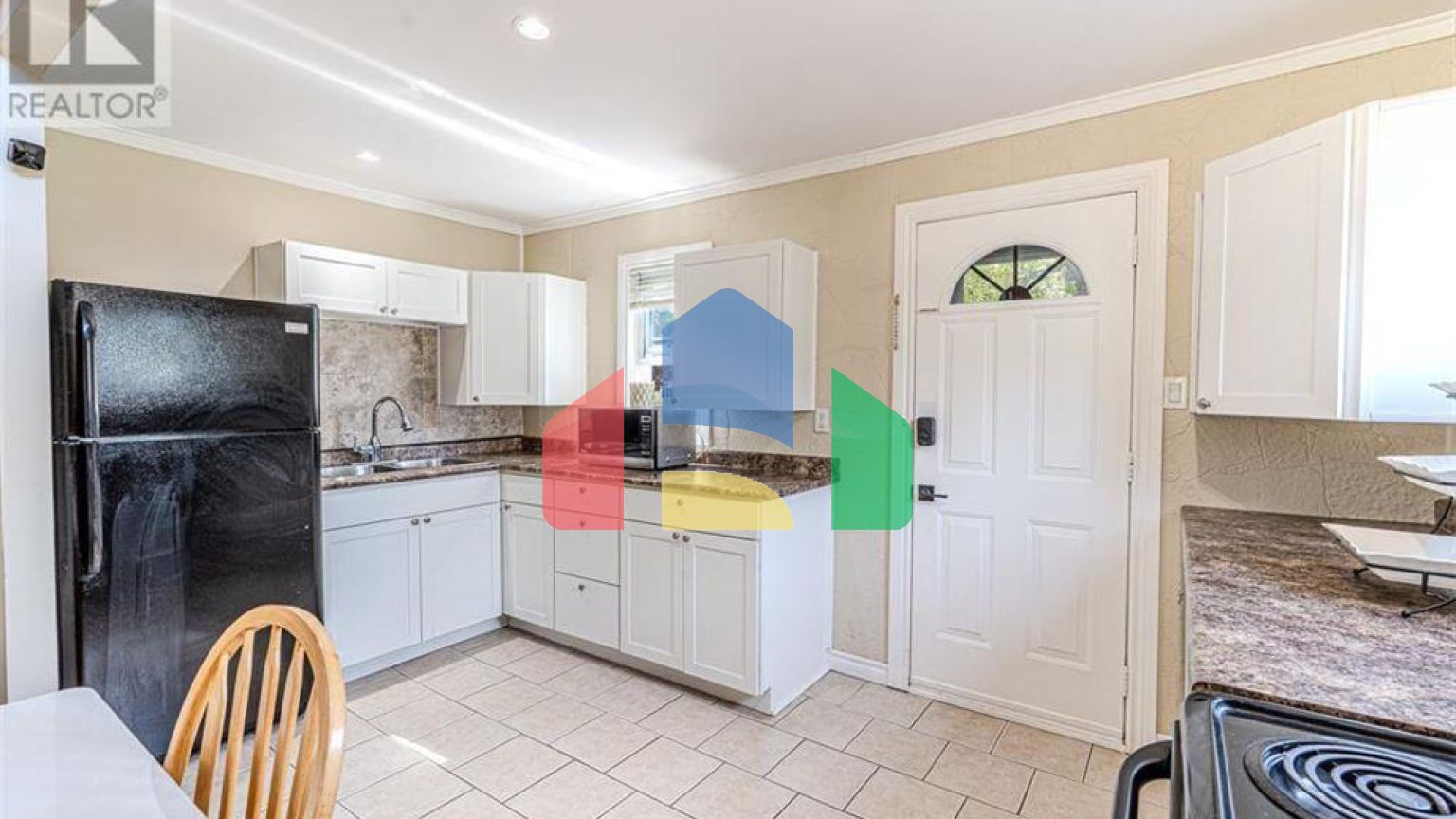 Residential - Single Family Home - Windsor, Canada - Canada