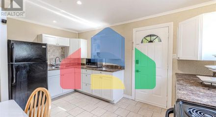 Residential - Single Family Home - Windsor, Canada - Canada