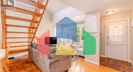 Residential - Single Family Home - Windsor, Canada - Canada