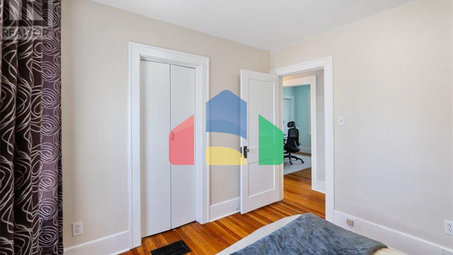 Residential - Single Family Home - Windsor, Canada - Canada