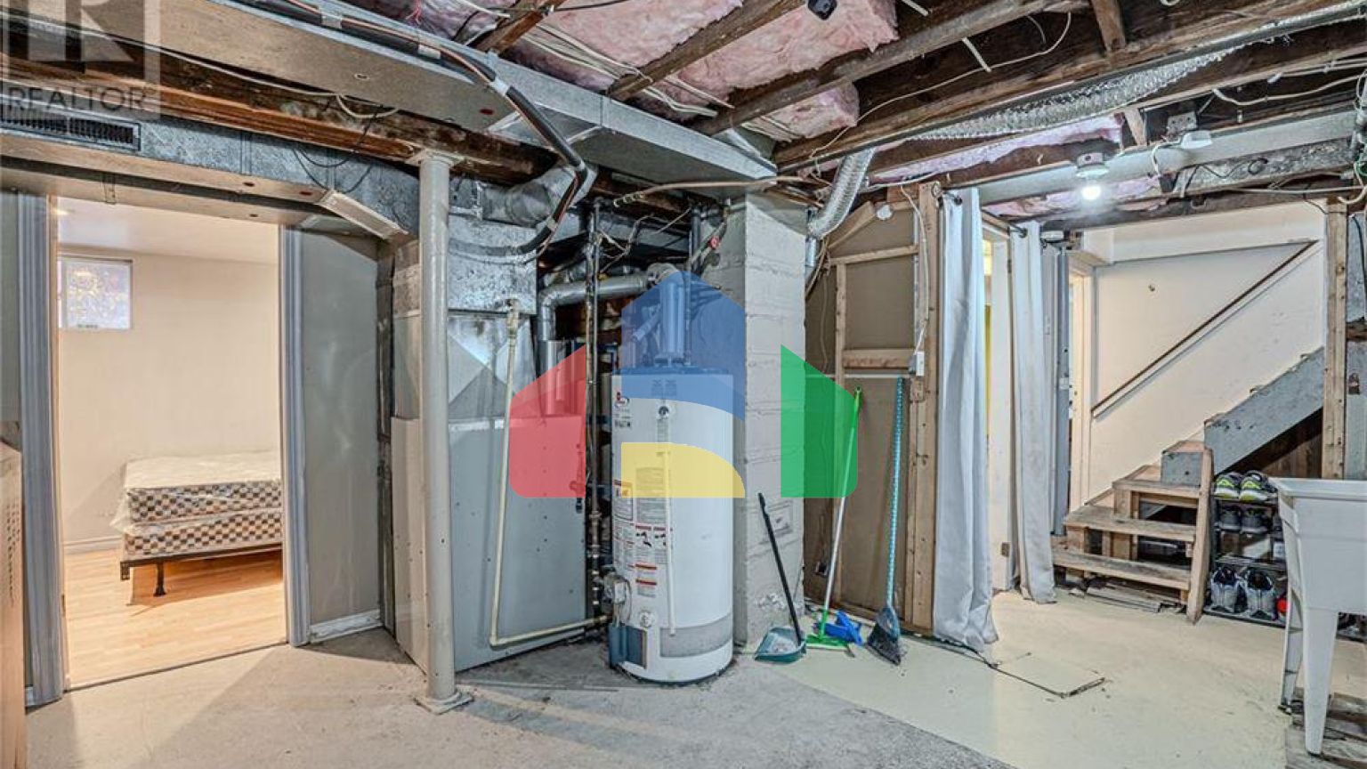 Residential - Single Family Home - Windsor, Canada - Canada