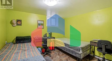 Residential - Single Family Home - Windsor, Canada - Canada