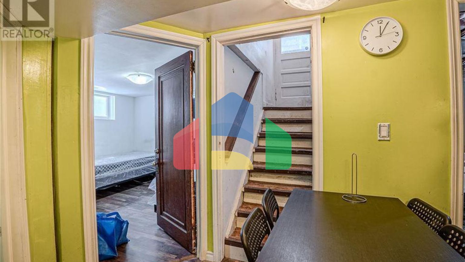 Residential - Single Family Home - Windsor, Canada - Canada