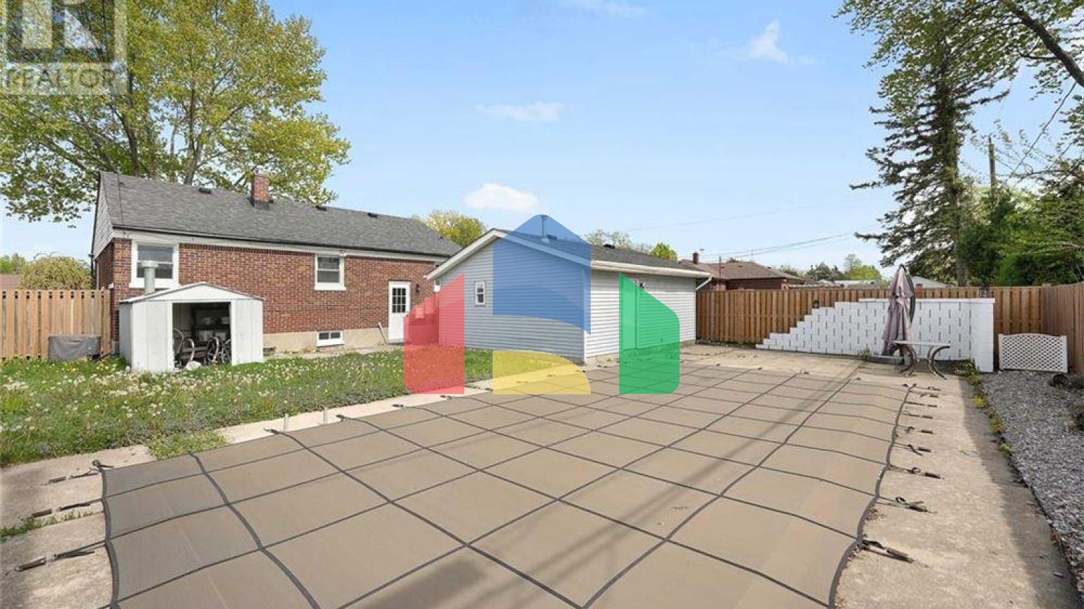 Residential - Single Family Home - Windsor, Canada - Canada