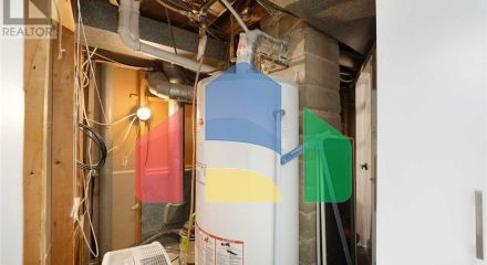 Residential - Single Family Home - Windsor, Canada - Canada