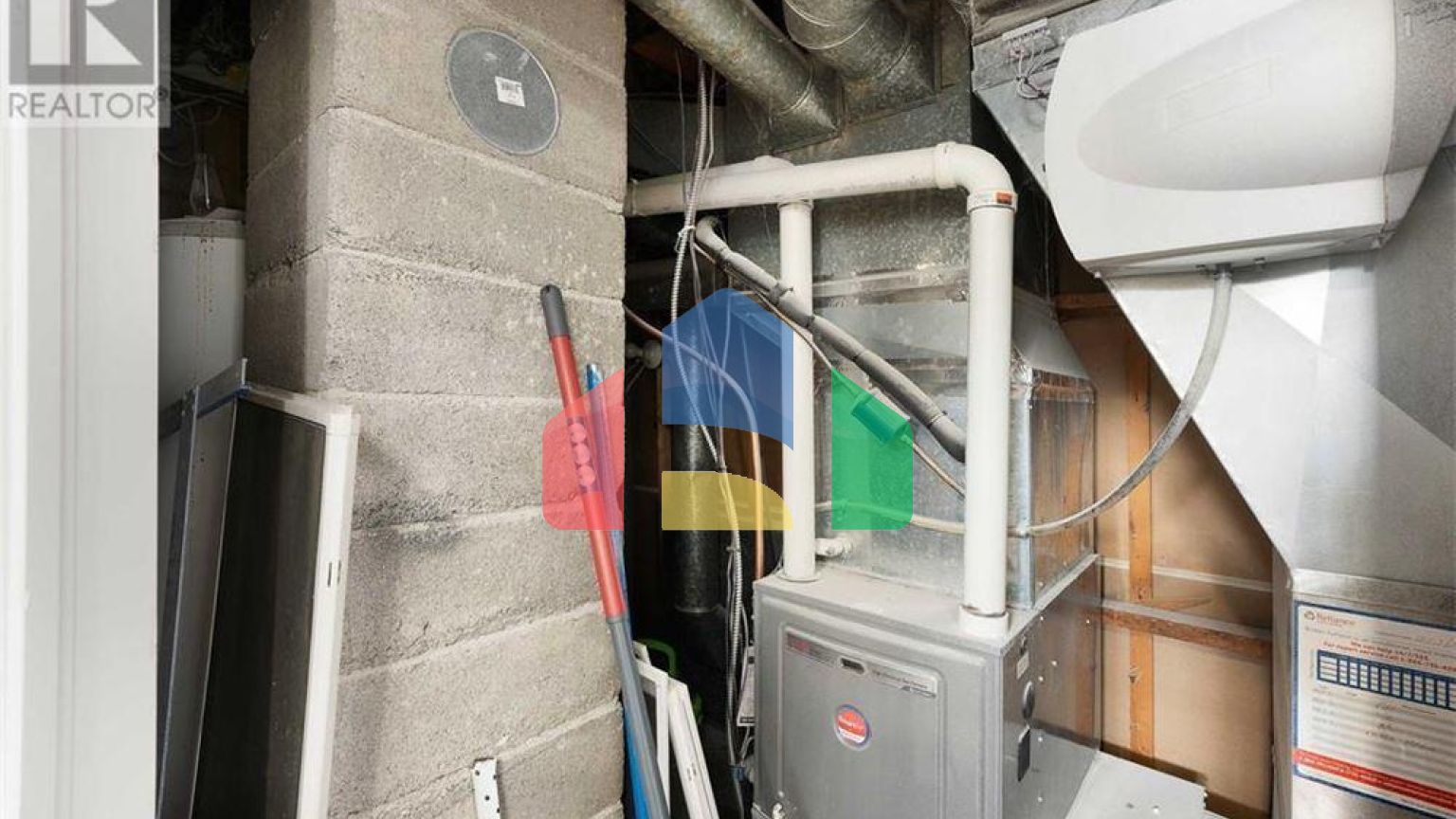 Residential - Single Family Home - Windsor, Canada - Canada