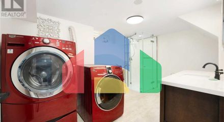 Residential - Single Family Home - Windsor, Canada - Canada