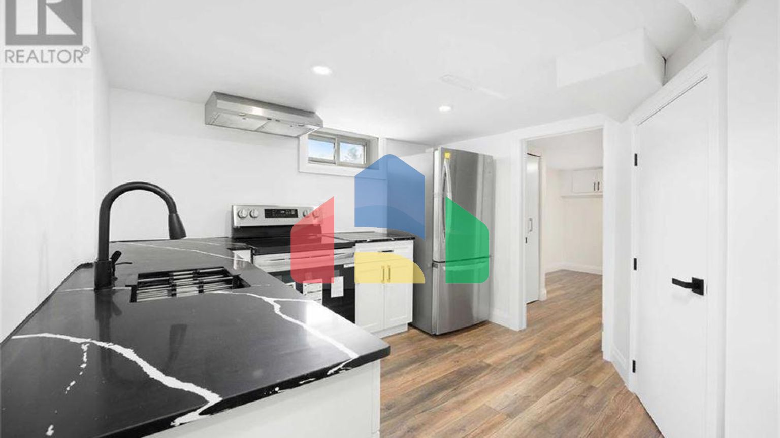 Residential - Single Family Home - Windsor, Canada - Canada