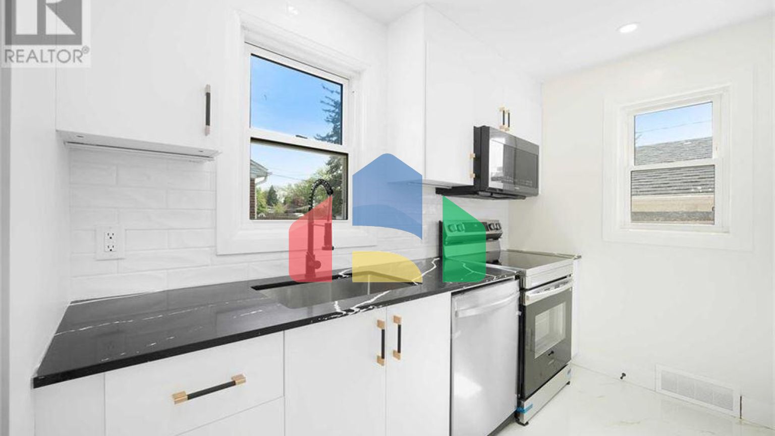 Residential - Single Family Home - Windsor, Canada - Canada