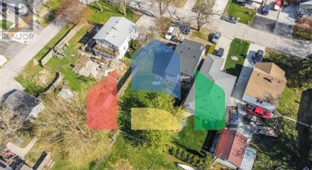 Residential - Single Family Home - Windsor, Canada - Canada