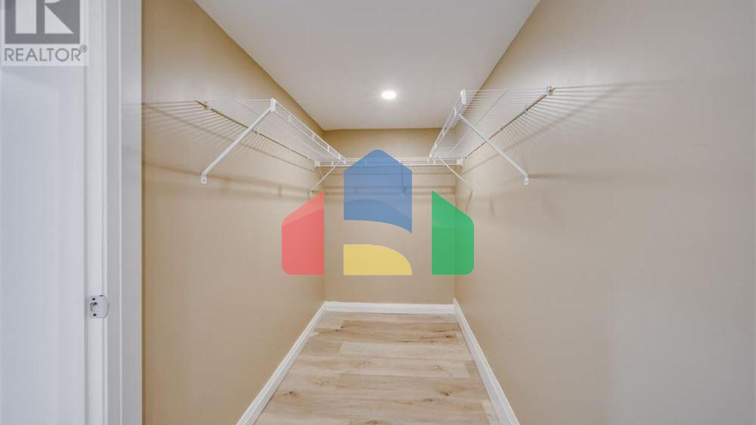 Residential - Single Family Home - Windsor, Canada - Canada