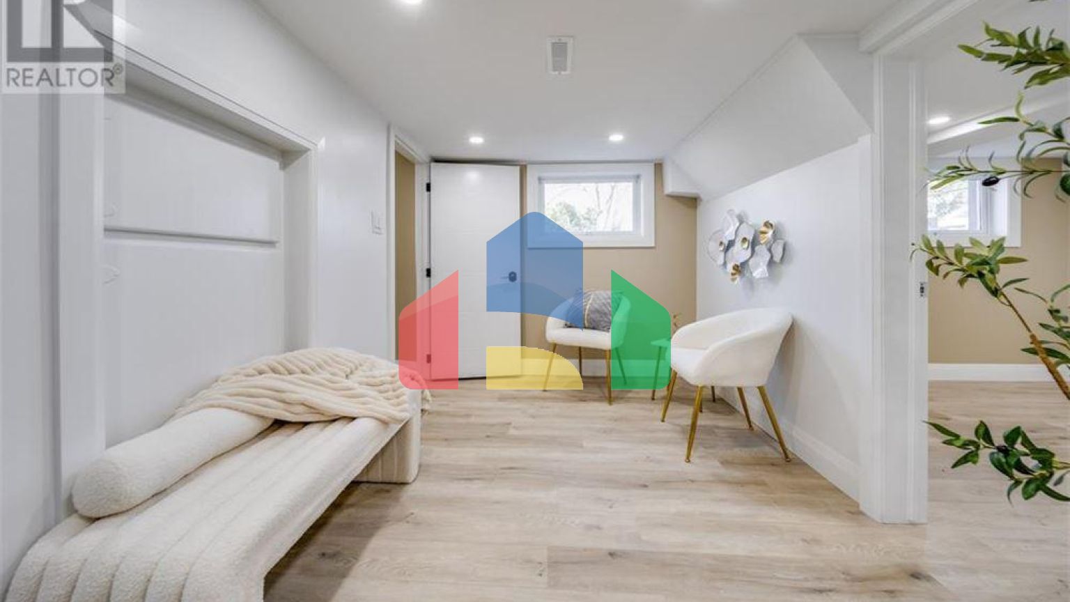 Residential - Single Family Home - Windsor, Canada - Canada