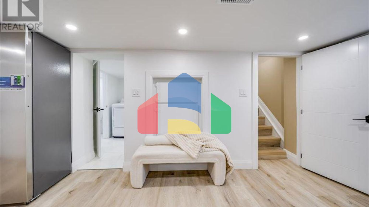 Residential - Single Family Home - Windsor, Canada - Canada