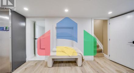 Residential - Single Family Home - Windsor, Canada - Canada