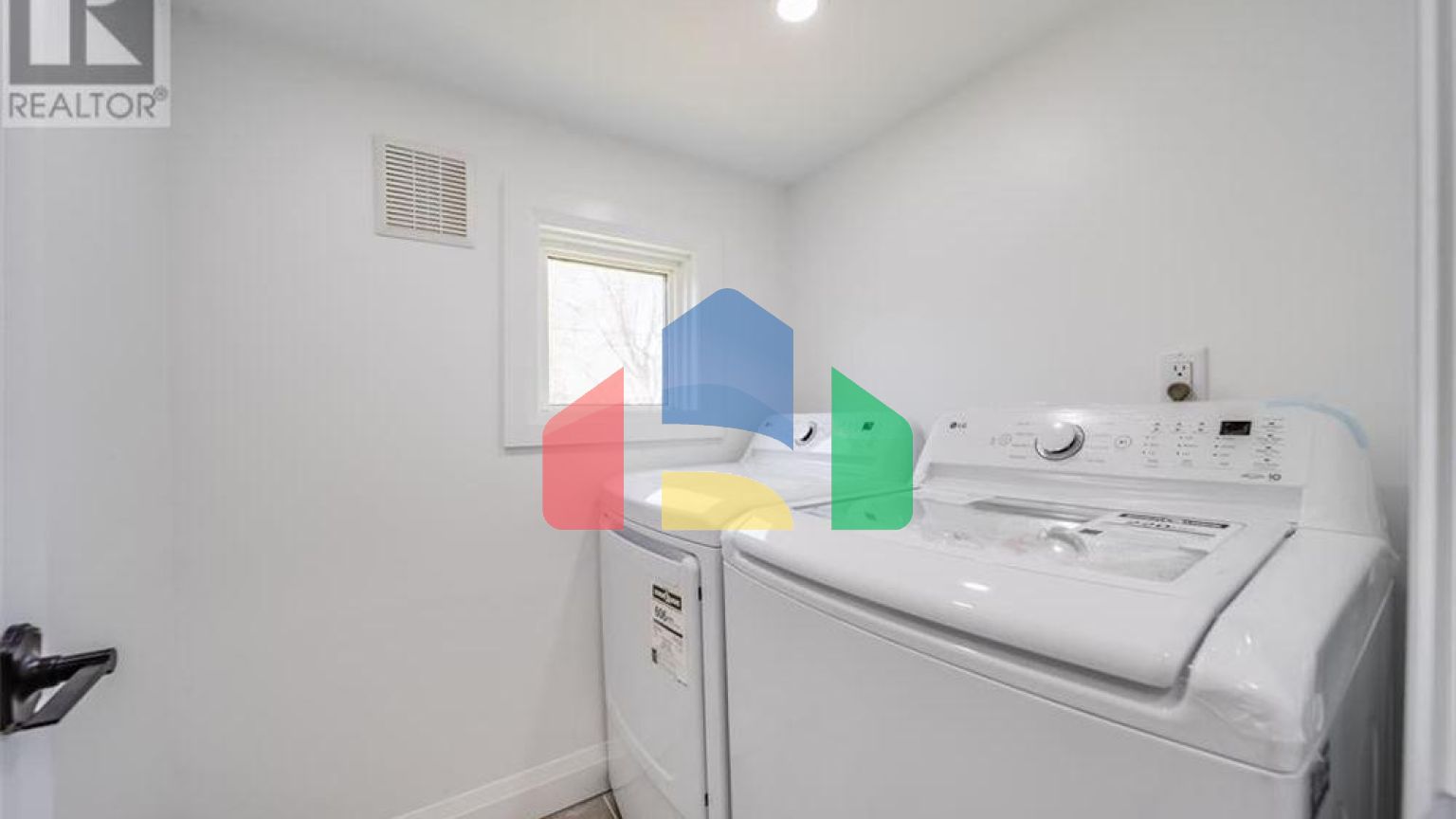 Residential - Single Family Home - Windsor, Canada - Canada