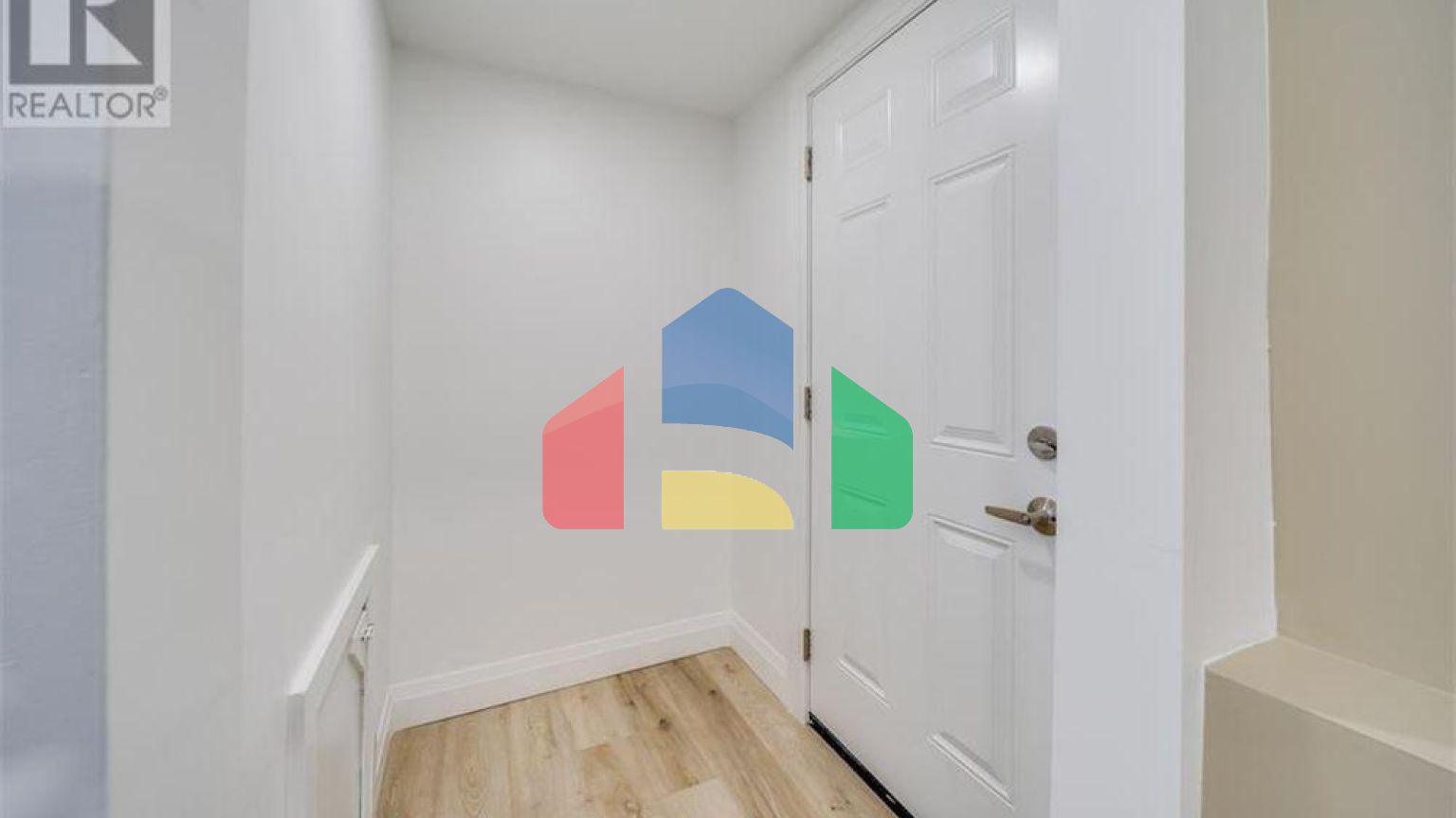 Residential - Single Family Home - Windsor, Canada - Canada