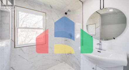 Residential - Single Family Home - Windsor, Canada - Canada