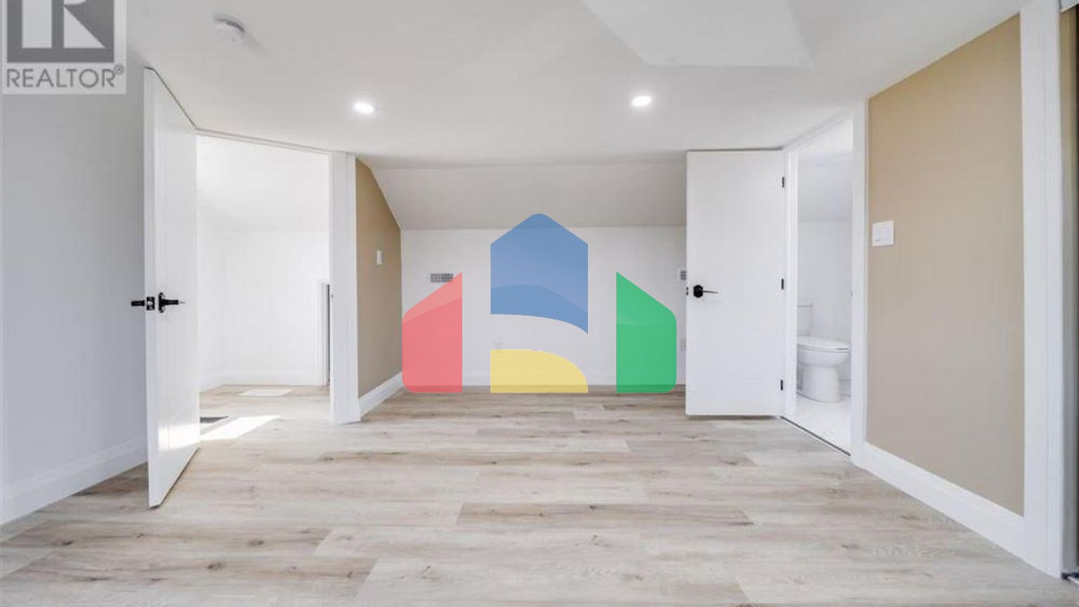 Residential - Single Family Home - Windsor, Canada - Canada