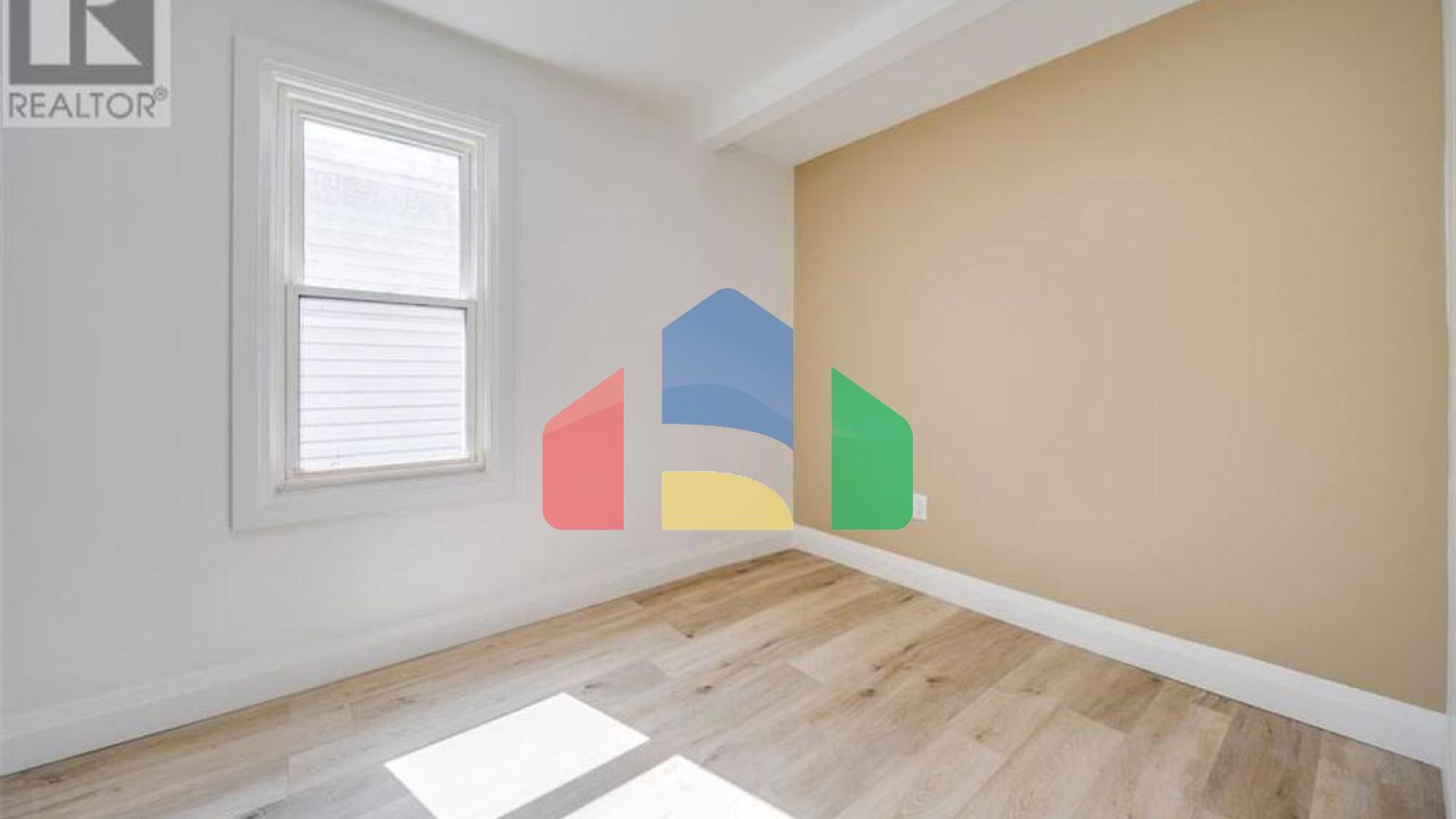 Residential - Single Family Home - Windsor, Canada - Canada