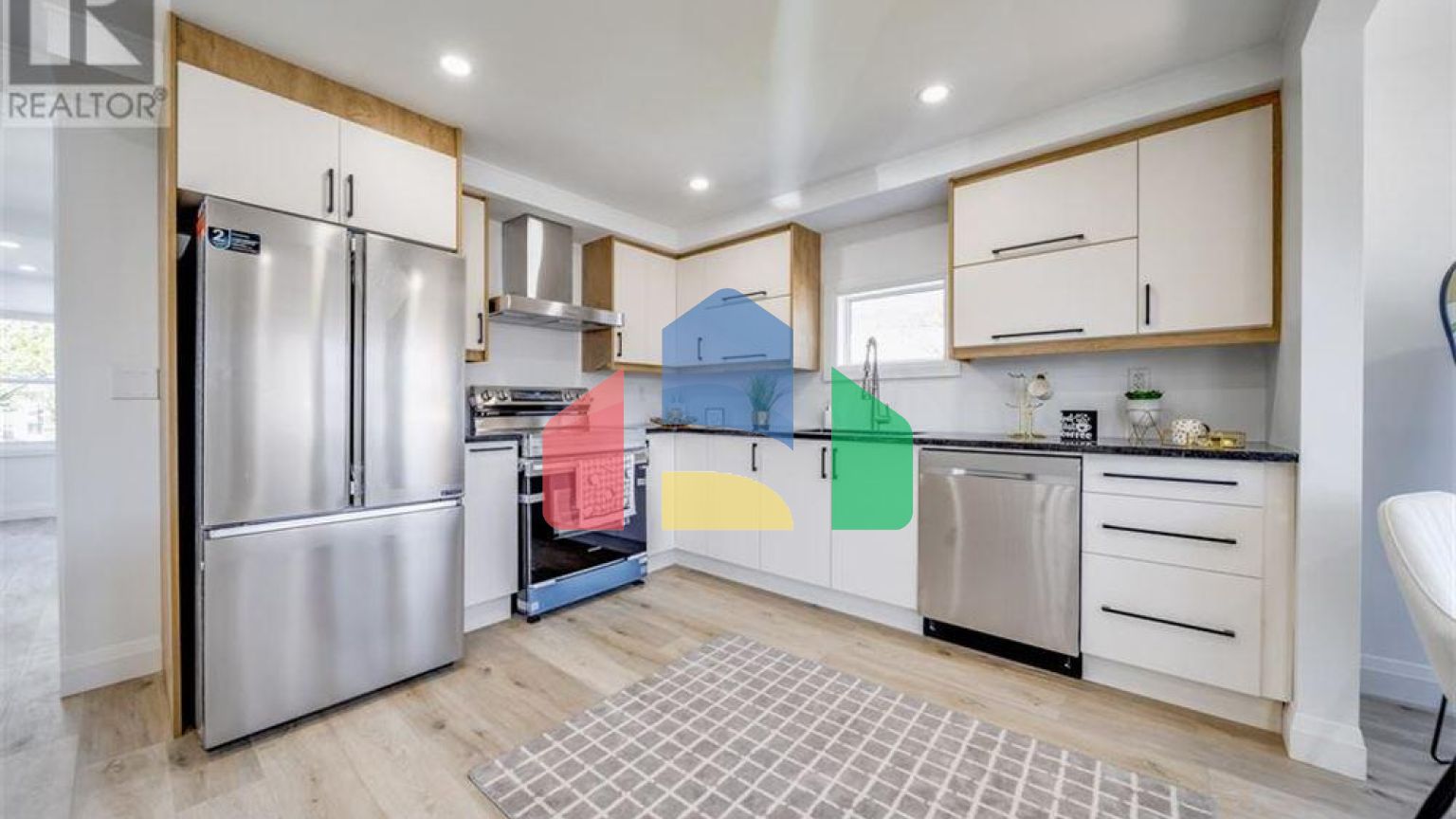 Residential - Single Family Home - Windsor, Canada - Canada