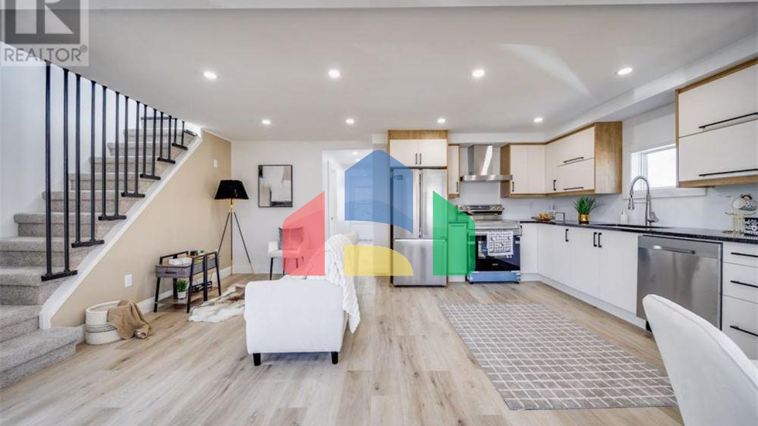 Residential - Single Family Home - Windsor, Canada - Canada