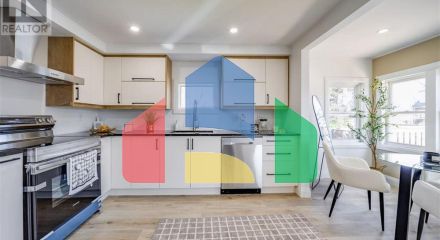 Residential - Single Family Home - Windsor, Canada - Canada