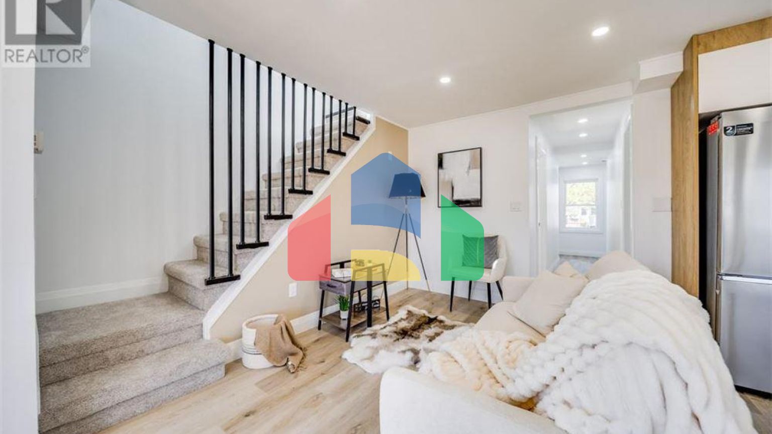 Residential - Single Family Home - Windsor, Canada - Canada