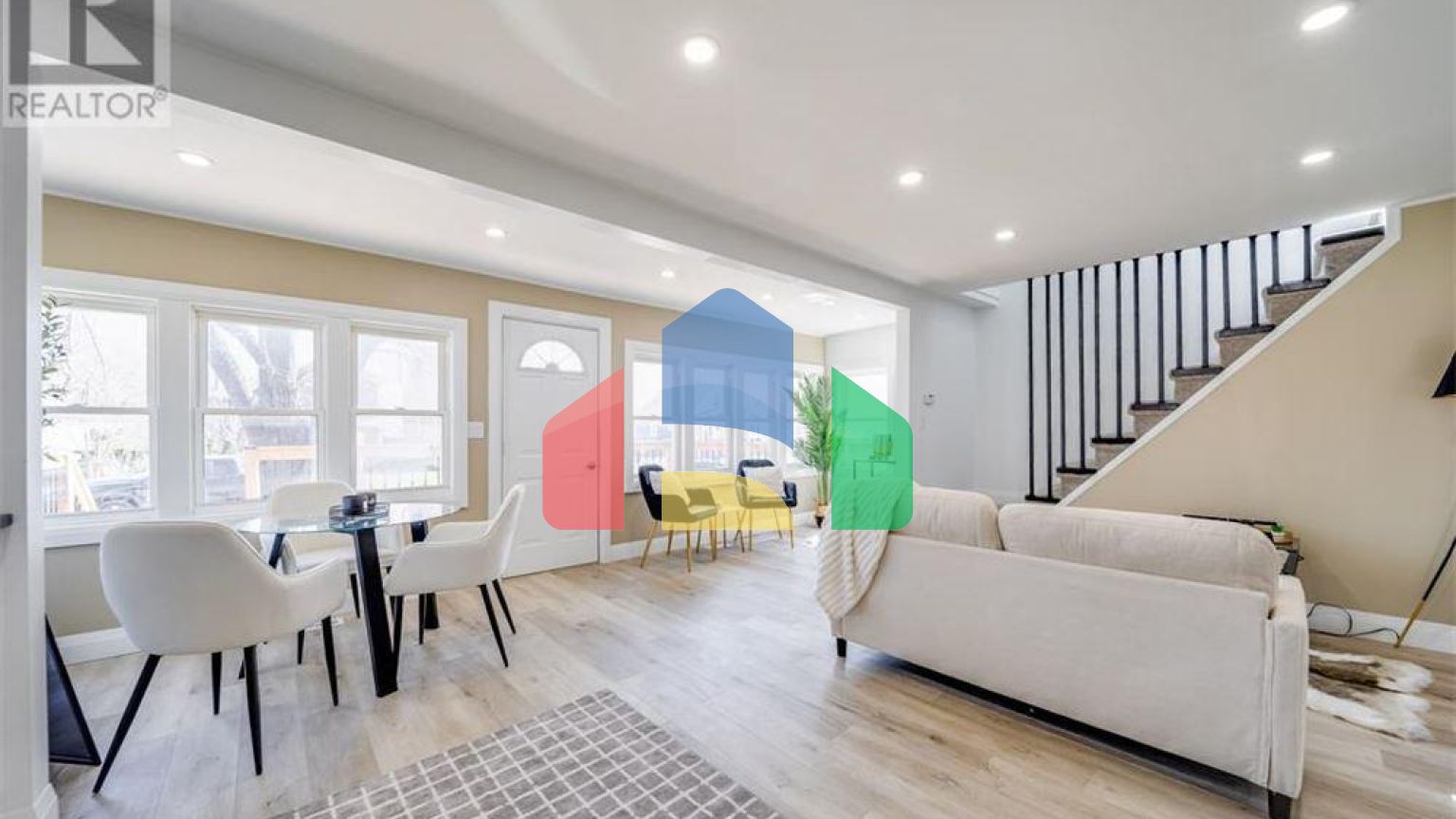 Residential - Single Family Home - Windsor, Canada - Canada