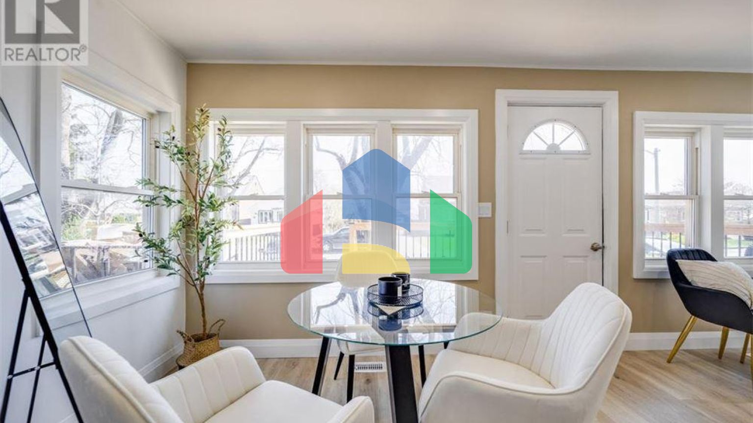 Residential - Single Family Home - Windsor, Canada - Canada