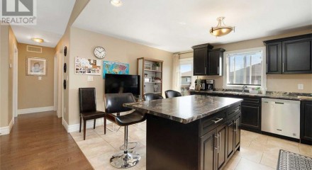 Residential - Single Family Home - Windsor, Canada - Canada