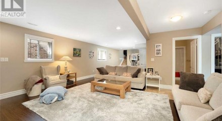 Residential - Single Family Home - Windsor, Canada - Canada