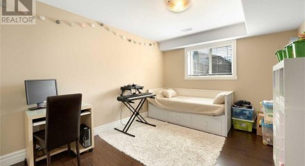 Residential - Single Family Home - Windsor, Canada - Canada