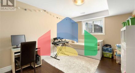 Residential - Single Family Home - Windsor, Canada - Canada