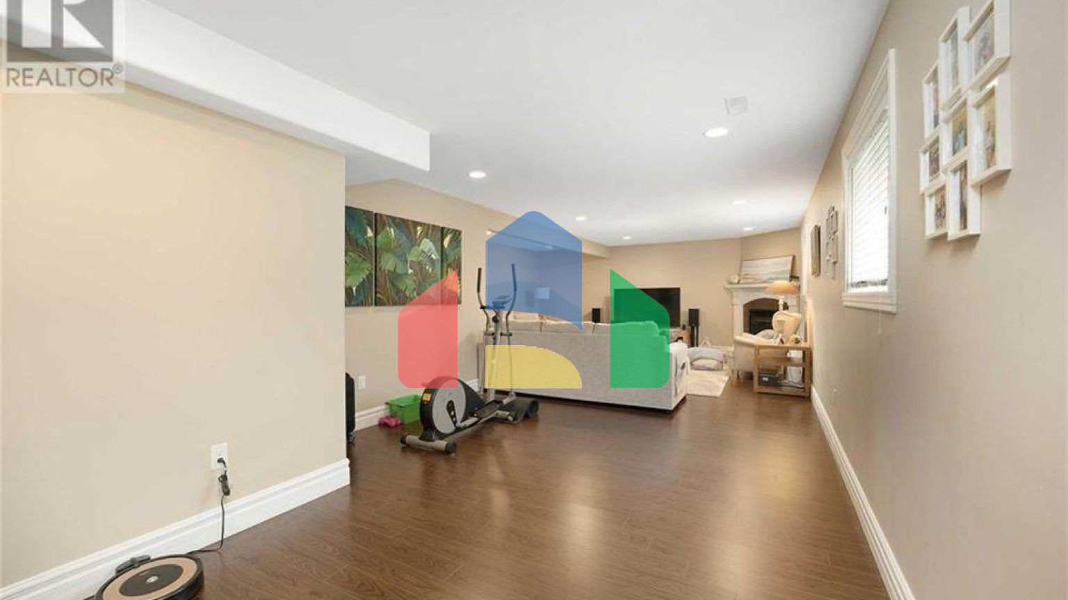 Residential - Single Family Home - Windsor, Canada - Canada