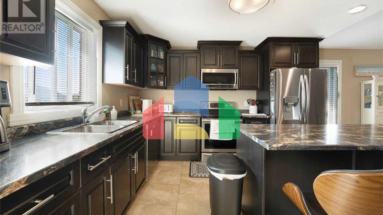 Residential - Single Family Home - Windsor, Canada - Canada