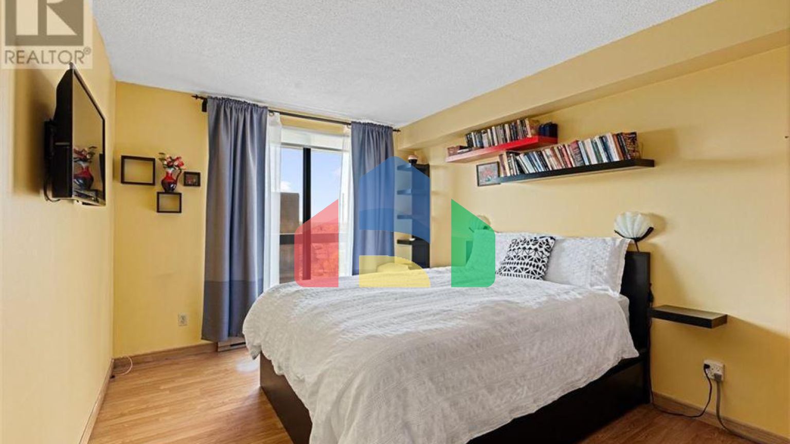 Residential - Condo/Apartment - Windsor, Canada - Canada