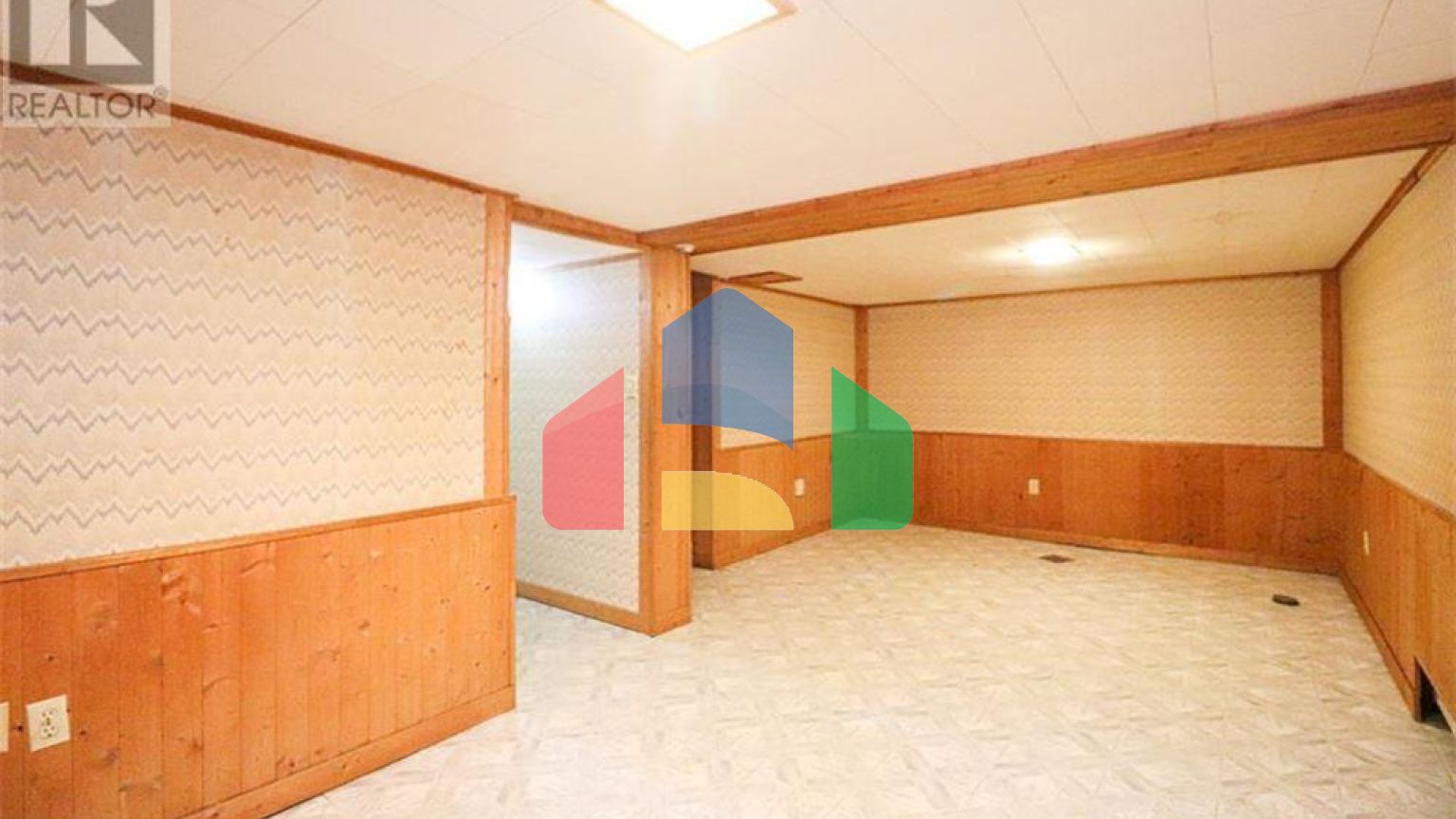 Residential - Single Family Home - Windsor, Canada - Canada