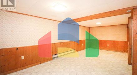 Residential - Single Family Home - Windsor, Canada - Canada