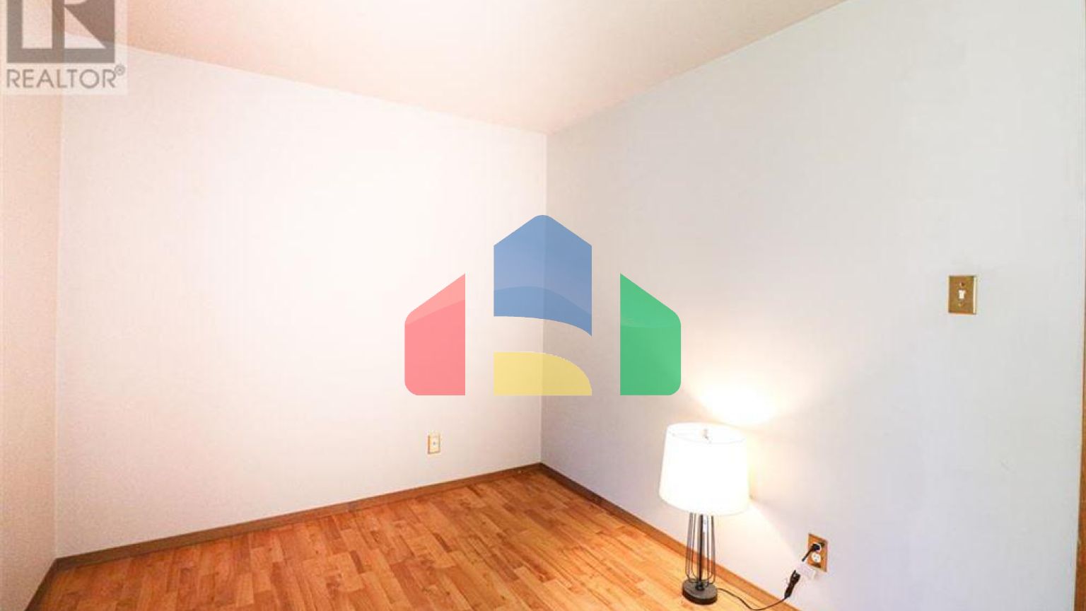 Residential - Single Family Home - Windsor, Canada - Canada